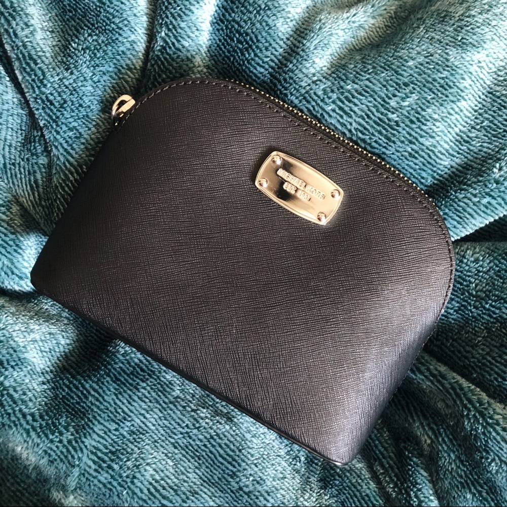 travel pouch